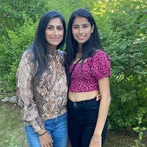 Meet your Posher, Monika